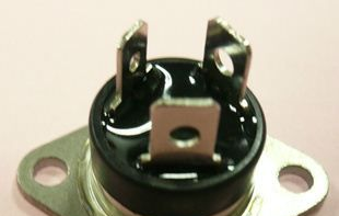 供应可控硅 BTA80
