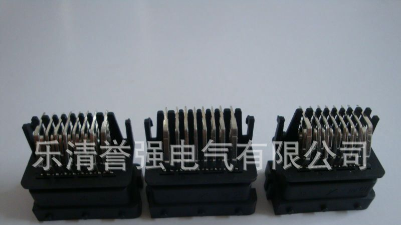 供应汽车接插件、汽车连接器、ECU