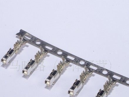 供应汽车线束连接器DJ7042-1.5-21，四孔防水连接器
