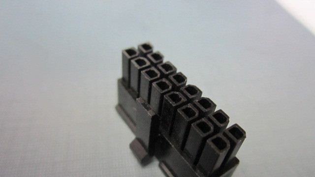 [WBT]供应3.0间距  小5557公胶壳  端子 连接器