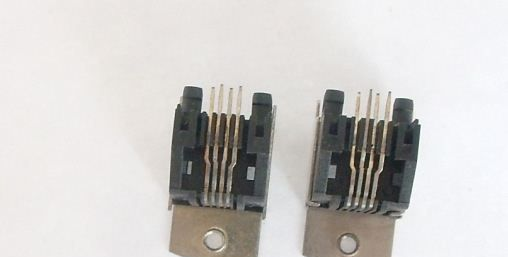 RJ45插座-J080-1*1带铁片