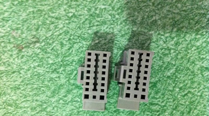 生产优质汽车连接器 左、右先锋