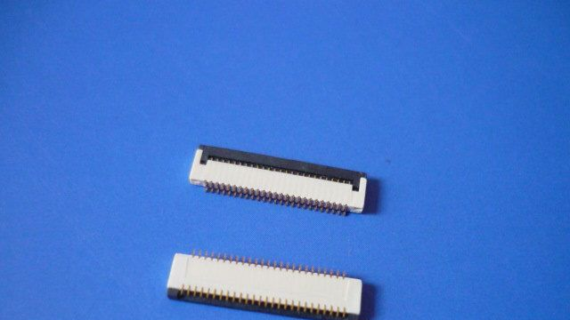 0.3FPC 掀盖式H=1.5（15~61針）