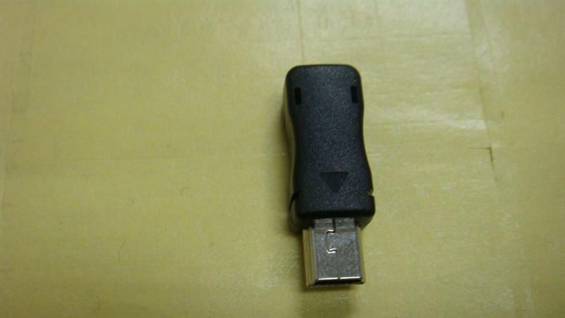 供应MOTOROLA V3 C款插头（MINI USB连接器 5PIN公组装式）