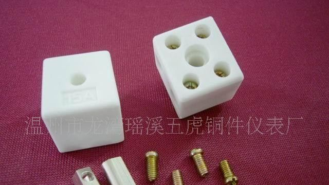 【厂家直销】供应：铜接线柱、端子台铜件、接线排铜件（如图）