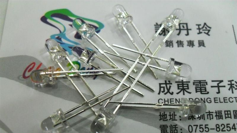 发光二极管 3MM 直径 短脚带边 白发白 高亮 现货 2000/包