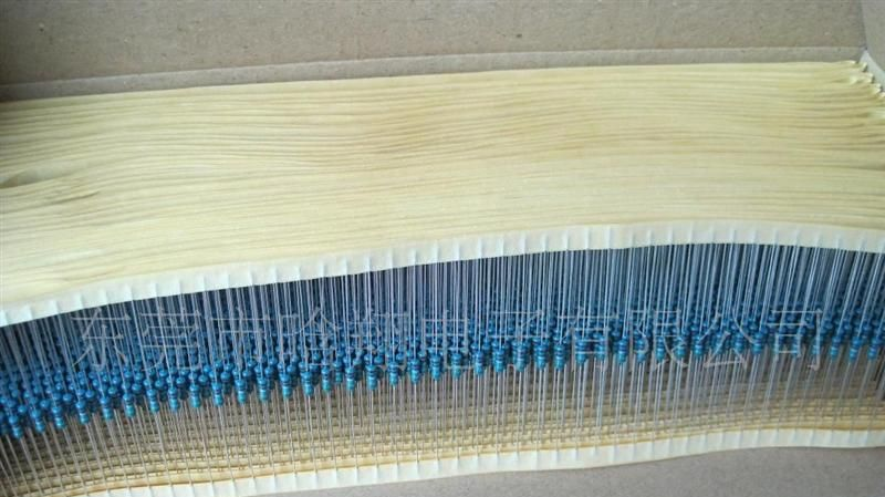 供应编带散装精密金属皮膜插件电阻