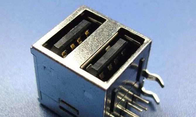 USB A Type Female R/A 4 P