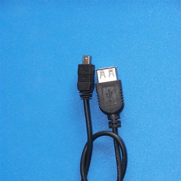 供应USB 连接线，连接器