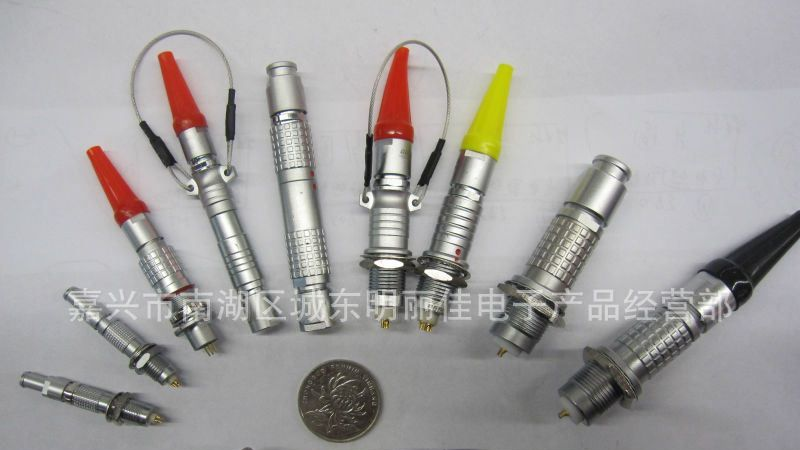 供应高精密00B型连接器、航空插头