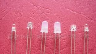 供应发光玩具、发光礼品用的七彩LED灯珠发光二极管  量大优惠