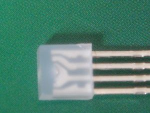 供应5mm高亮四脚全彩LED 三色led