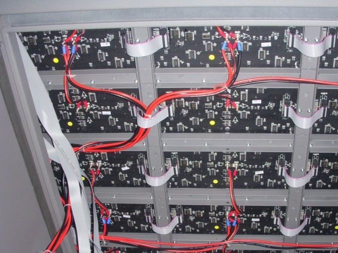 义乌批发供应P6三合一电子屏幕系列产品 室内全彩LED显示屏产品