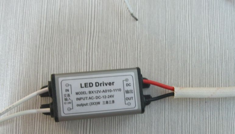 LED太阳能电源 恒流防水 10W 3串3并 厂家直销
