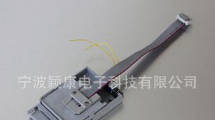 供应YK812自弹型IC卡座(特点）