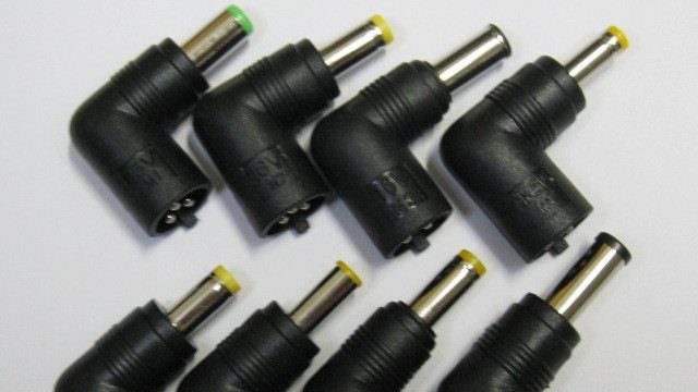 厂家直销 高品质 笔记本电源智能可变压M1-M8转接头