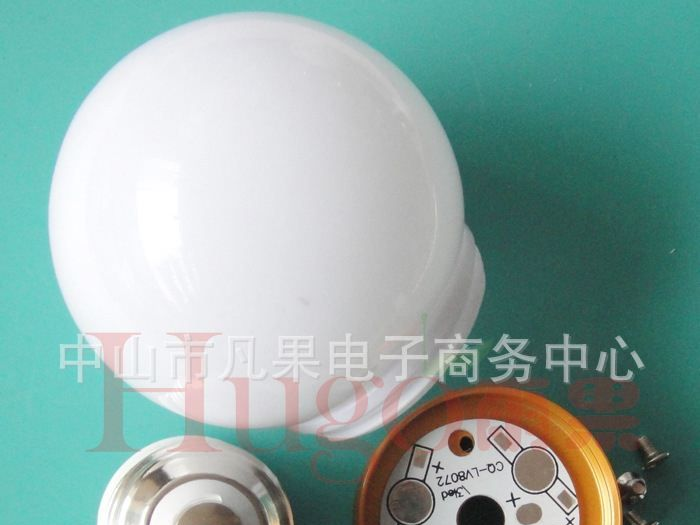 厂家批发3*1W LED球泡套件E27 3W大PC罩球泡 LED节能灯配件