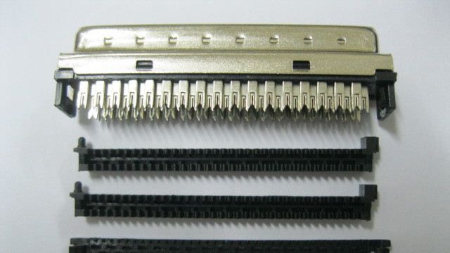 SCSI连接器 50P DB 公头 刺破 成型主体