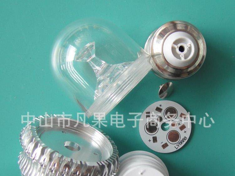 厂家直销E14/E27 LED蜡烛灯外壳套件3*1W尖泡拉尾LED水晶灯套件