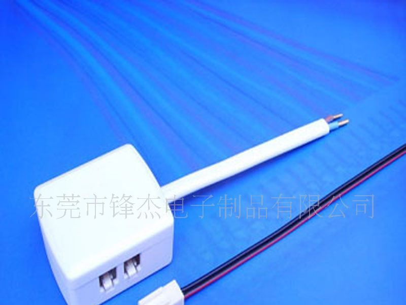 供应2位橱柜灯Molex连接器，分线盒，卤素灯连接器