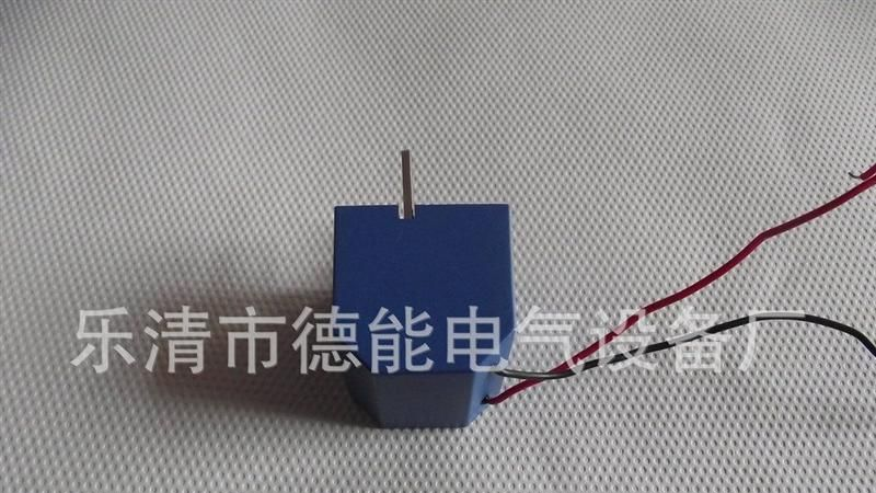 德能电气设备厂。电流互感器。20-120(A)