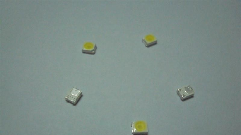 供应2835灯珠 深圳LED发光二极管 日光管灯珠 led贴片灯珠