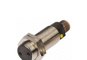 一级代理瑞士baumer 压力传感器 IWFM系列