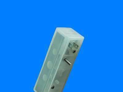 小型法兰安装式磁簧接近传感器