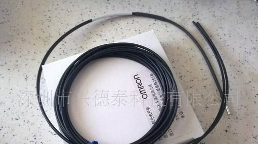 OMRON欧姆龙传感器  E32-D12