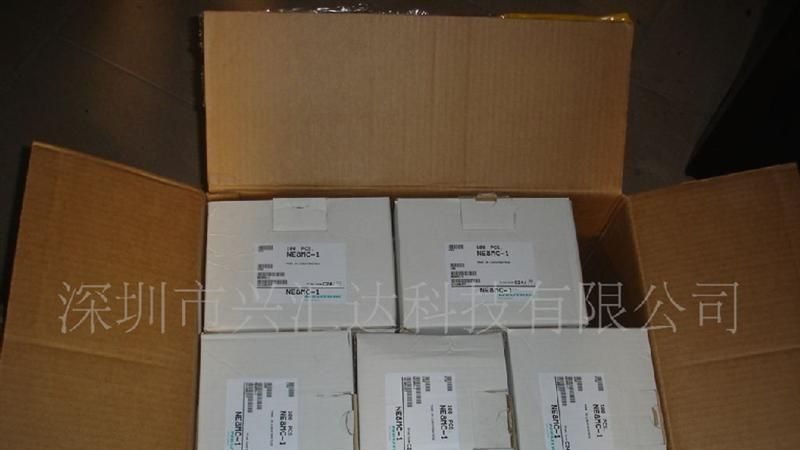 RJ45网络连接器插头:NE8MC-1