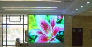厂家直销高清P5室内表贴全彩LED显示屏