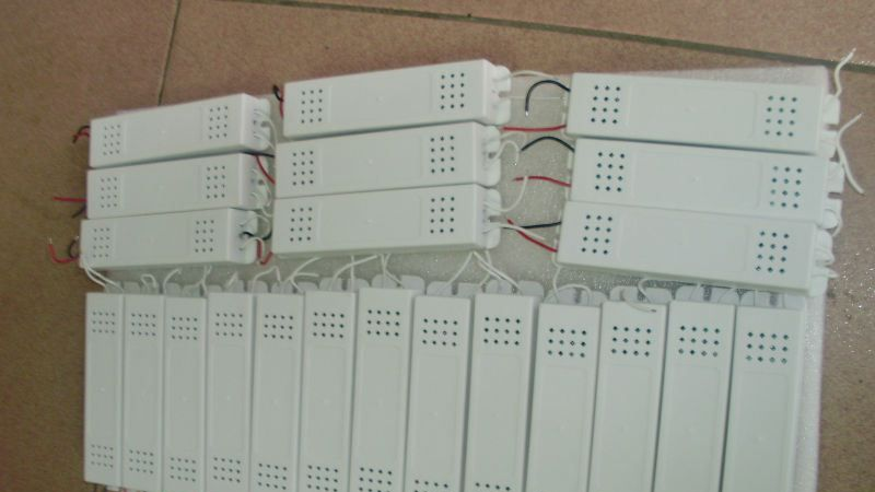 批量供应高PF LED吸顶灯驱动电源