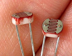 厂家直销插件直径5mm系列光敏电阻器