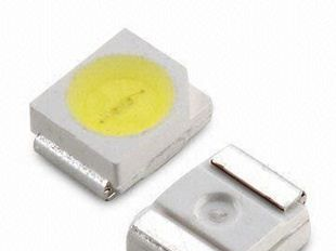 现货供应3528白光贴片LED灯珠（广稼芯片，15000-18000K，5-6LM）