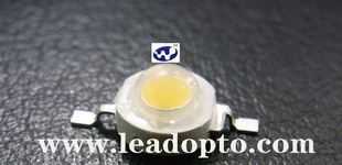 3W大功率暖白灯珠，晶元芯片封装，无光圈，光色纯正！