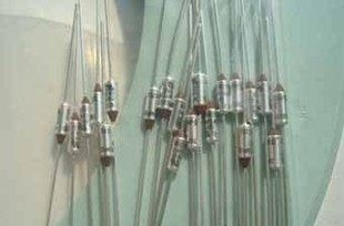 艾默生250V/25A 美国进口E8A00/E8A01热熔断器大功率温度保险丝