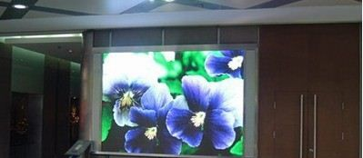 供应P12室内全彩显示屏|深圳LED显示屏价格