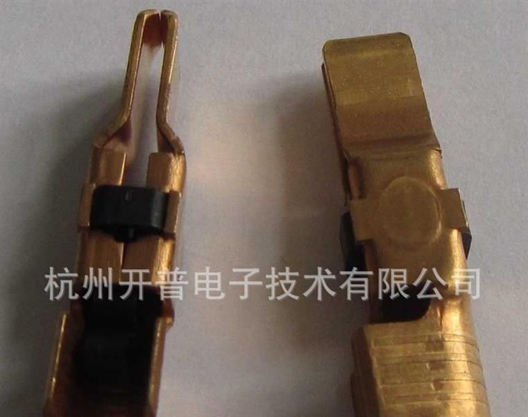 供应3芯塑料大电流电连接器,塑料插头座