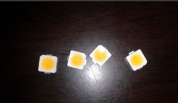 供应高亮40LM三星正白暖白LED5050白色贴片灯