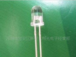 供应Φ5mm暖白光LED 太阳色发光二极管LED 高亮LED暖白光灯珠