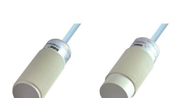 供应优质电容式位移传感器，可检测任何物体，无接触，厂家直销