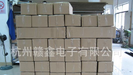 供应室外单行红色的显示屏，可以显示文字，图片的电子显示屏