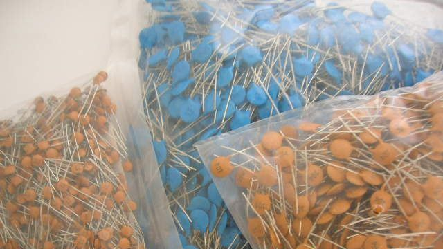 供应陶瓷电容器 瓷片电容器 1KV-222 2.2nf  生产直销