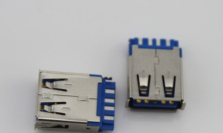 供应USB3.0 AF(A母）焊線短体一件式连接器插头