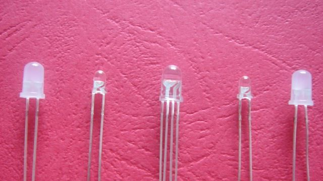 供应5MM鼠标红灯LED8000-10000MCD  欢迎来样下单