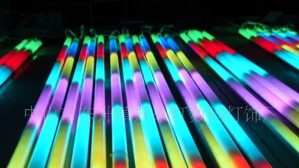 供应LED七彩、流水、追逐护栏管