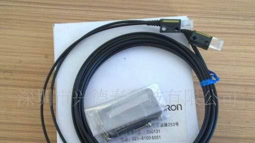 OMRON欧姆龙传感器  E32-T14