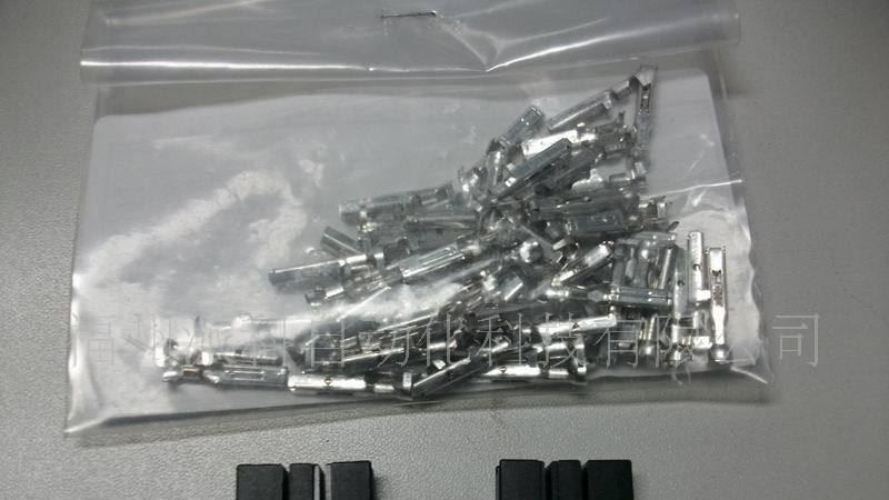 供应AMP 1-178128-3连接器(图)