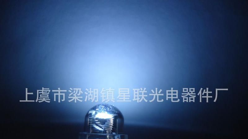 成本价供应F5短脚草帽白灯
