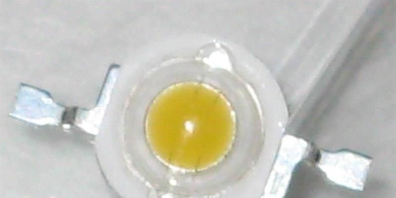 LED灯珠，1W，大功率,筒灯，射灯，内部散热铜柱，M2，高温回流旱